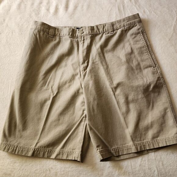 Faded Glory Men's Khaki Flat Front Size 38 Shorts - Picture 1 of 8